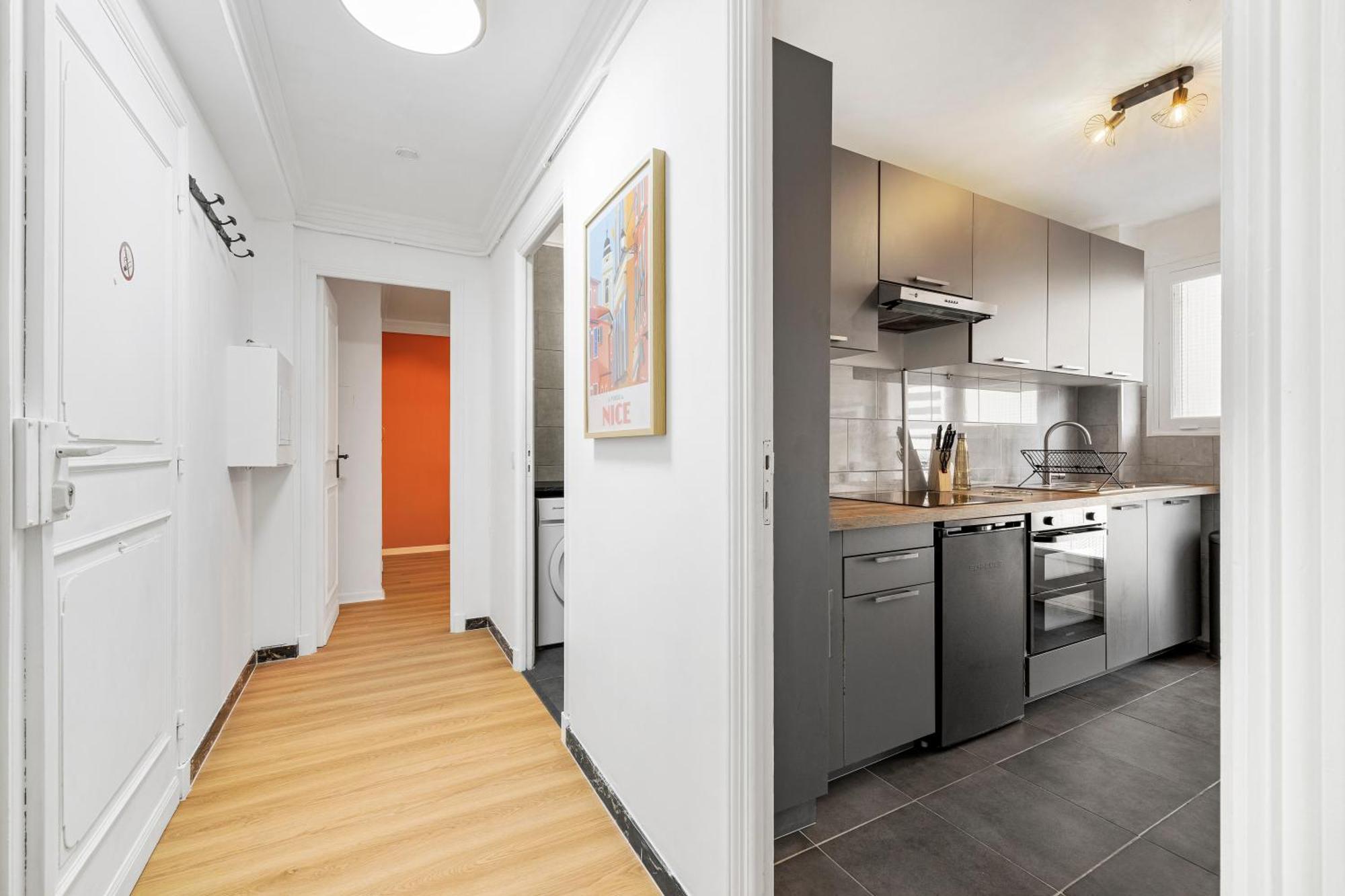 Renting - Philibert - Elegant Spacious Quiet Near The Port Free Parking Nizza